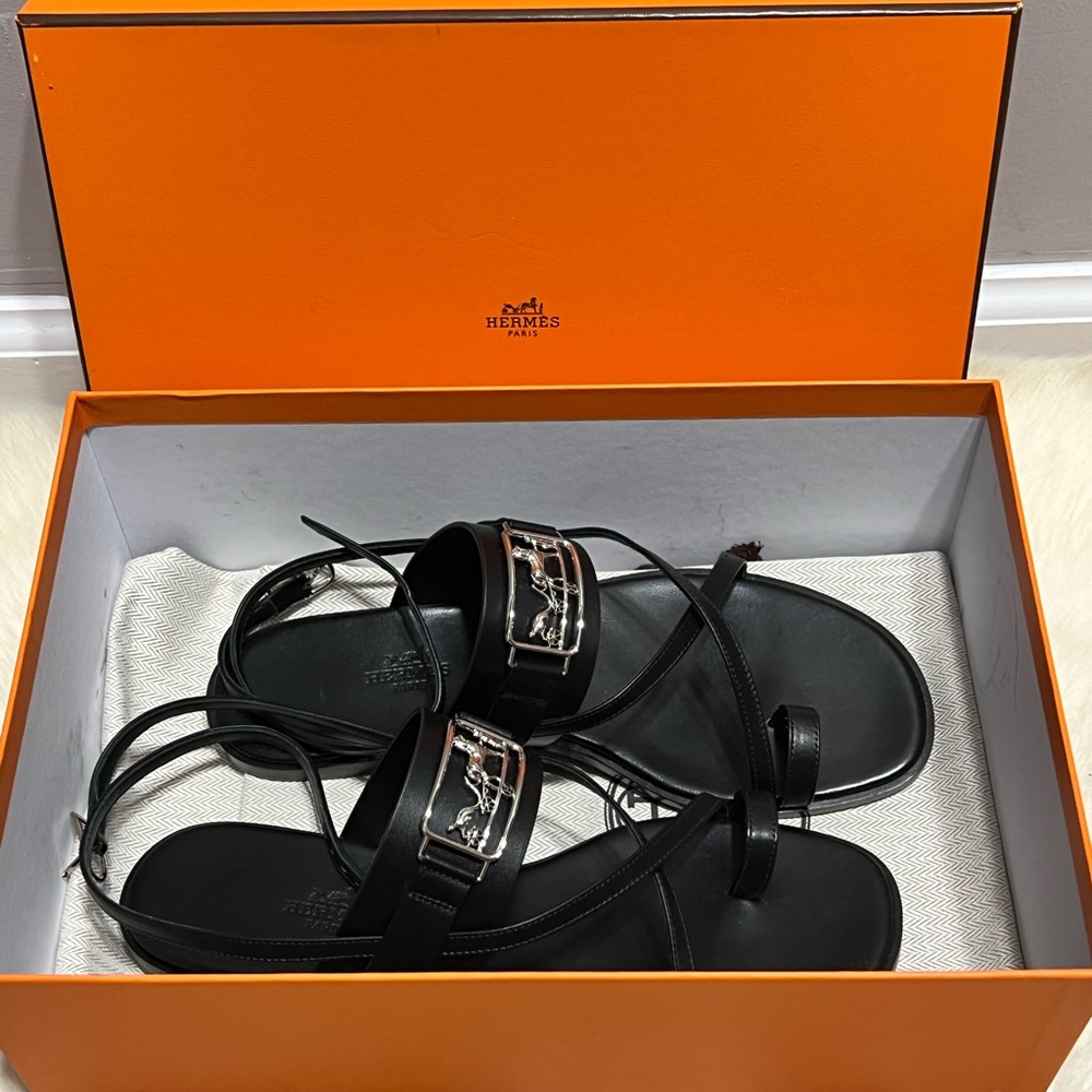NIB Hermes Alba calfskin women sandals, size 37